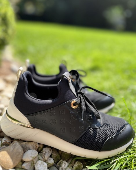 Tenisky dámské Louis Vuitton černé 